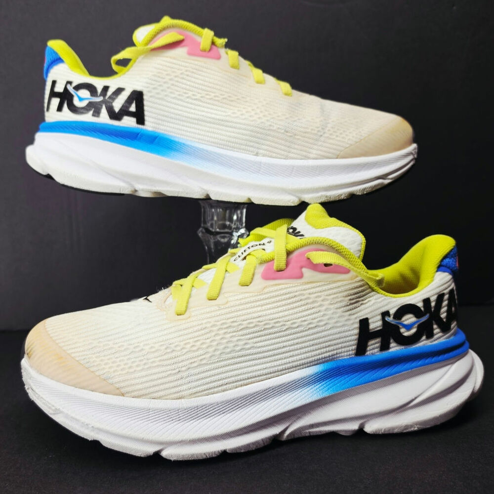 Hoka Youth 5.5 Comfy footwear @@